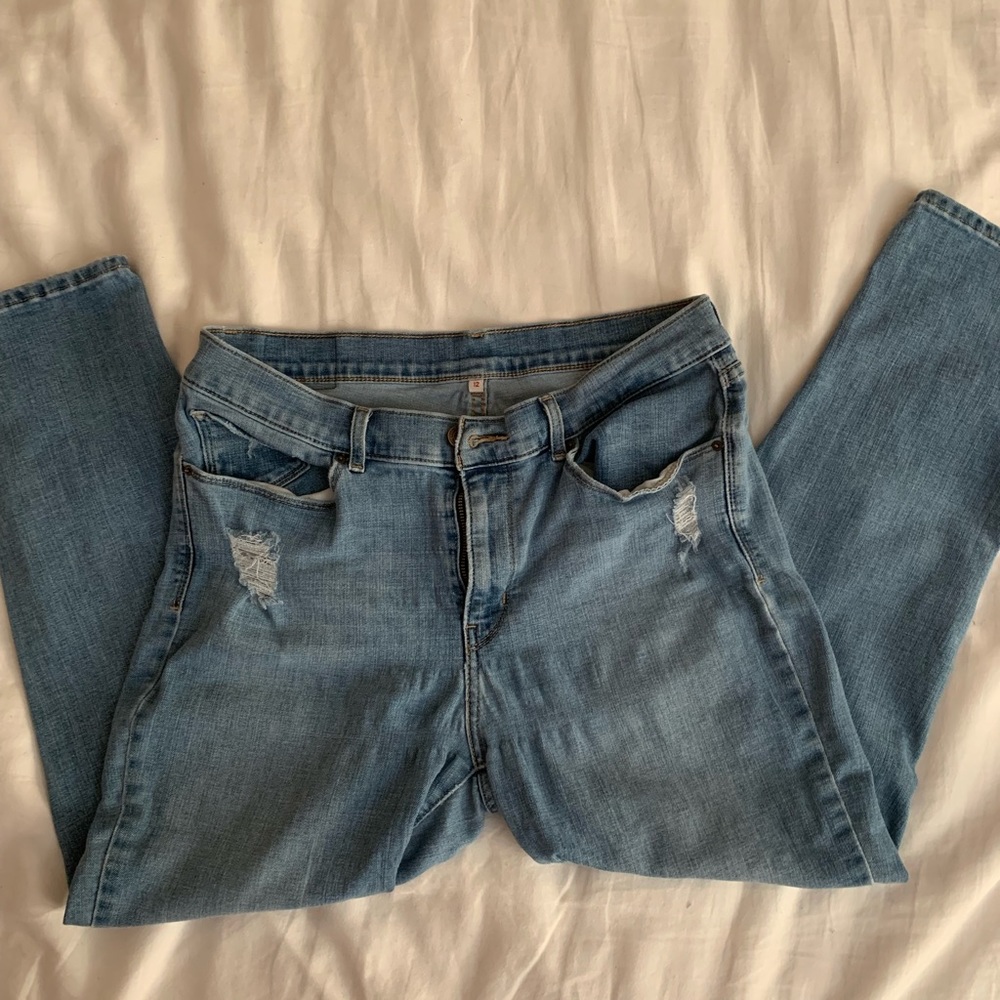 Levi cropped ankle jeans